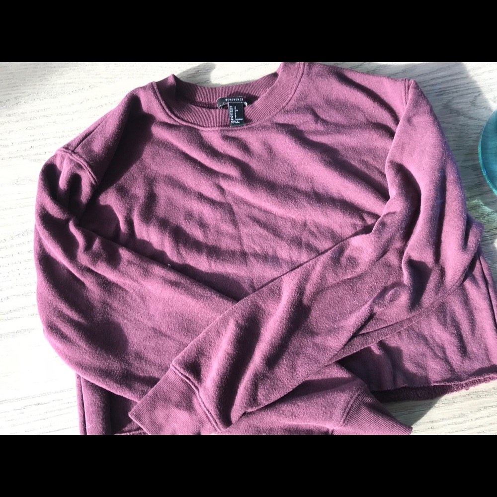 💕Forever 21 crop burgundy sweatshirt